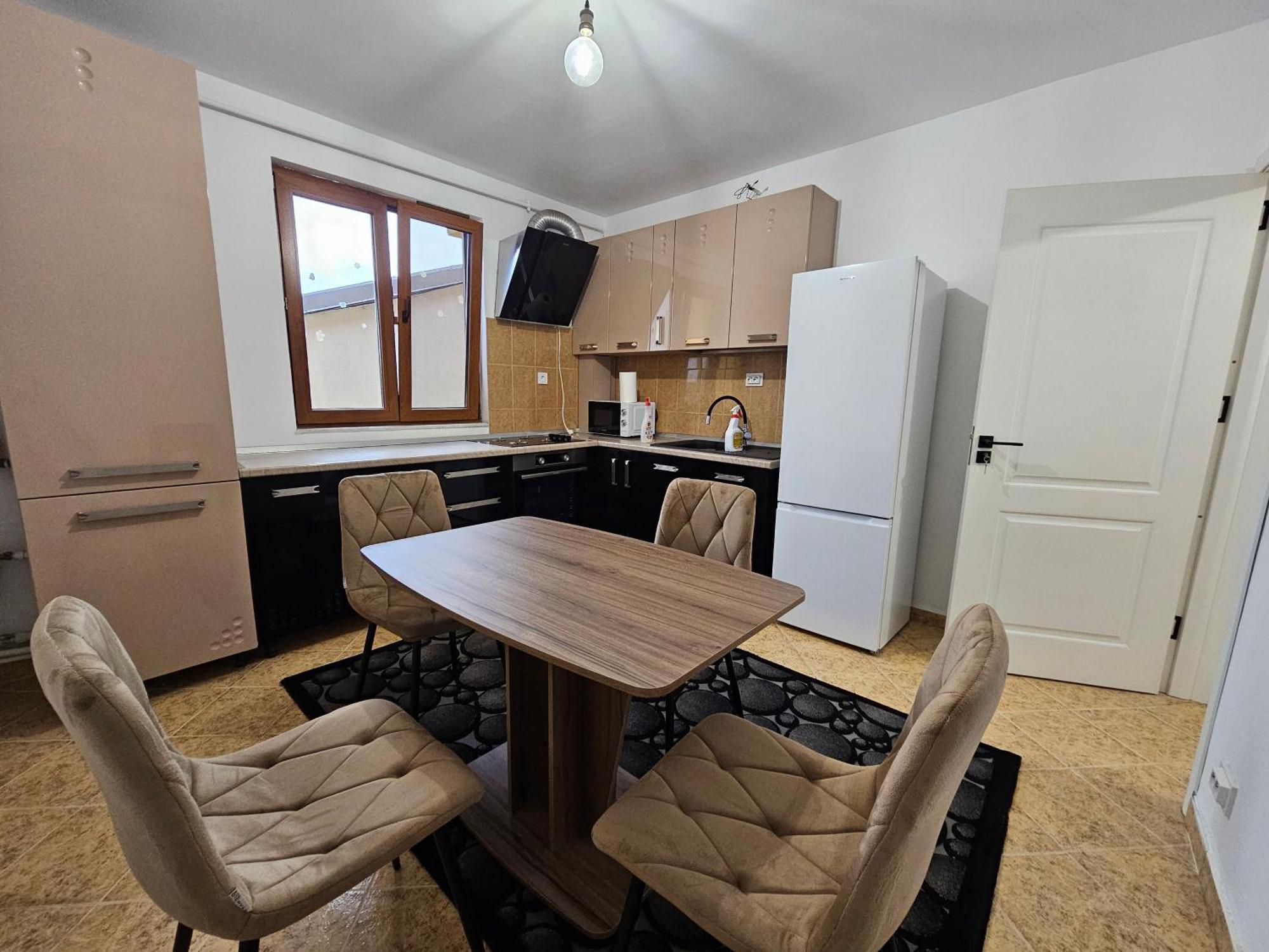 Didi Apartament Craiova Exterior foto